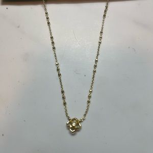 Kendra Scott Pendant Gold necklace
